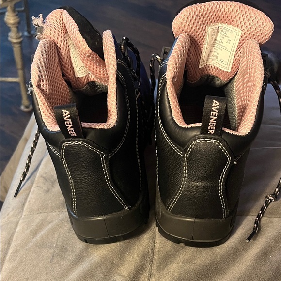 Brand new-never worn.  Industrial work boots.  Avenger- black/pink. - Picture 3 of 9